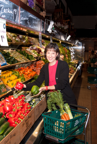 Cindy Silver shopping for fresh produce