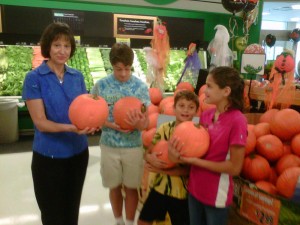 Pumpkins & kids in store