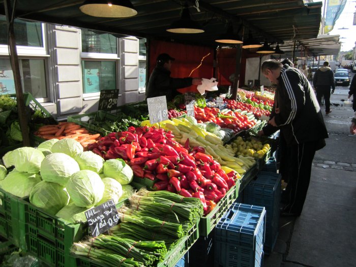 Thaliastrasse fresh market in Vienna