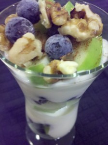 This yogurt-blueberry-green apple parfait is a tasty solution to dessert!